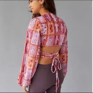 Crop Top Urban Outfitters Motif Feuille De Laitue - Taille S, Occasion Très Bon état, Style Décontracté